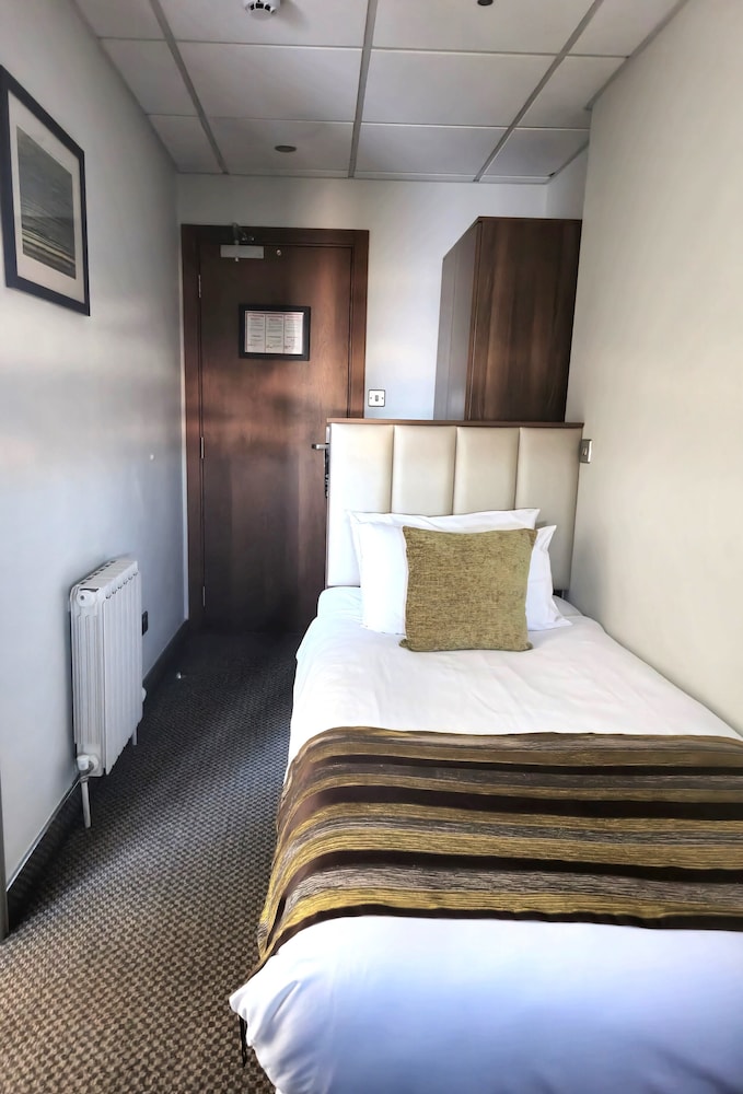 Hotel Ambassadeur — Unknown City — photo 5