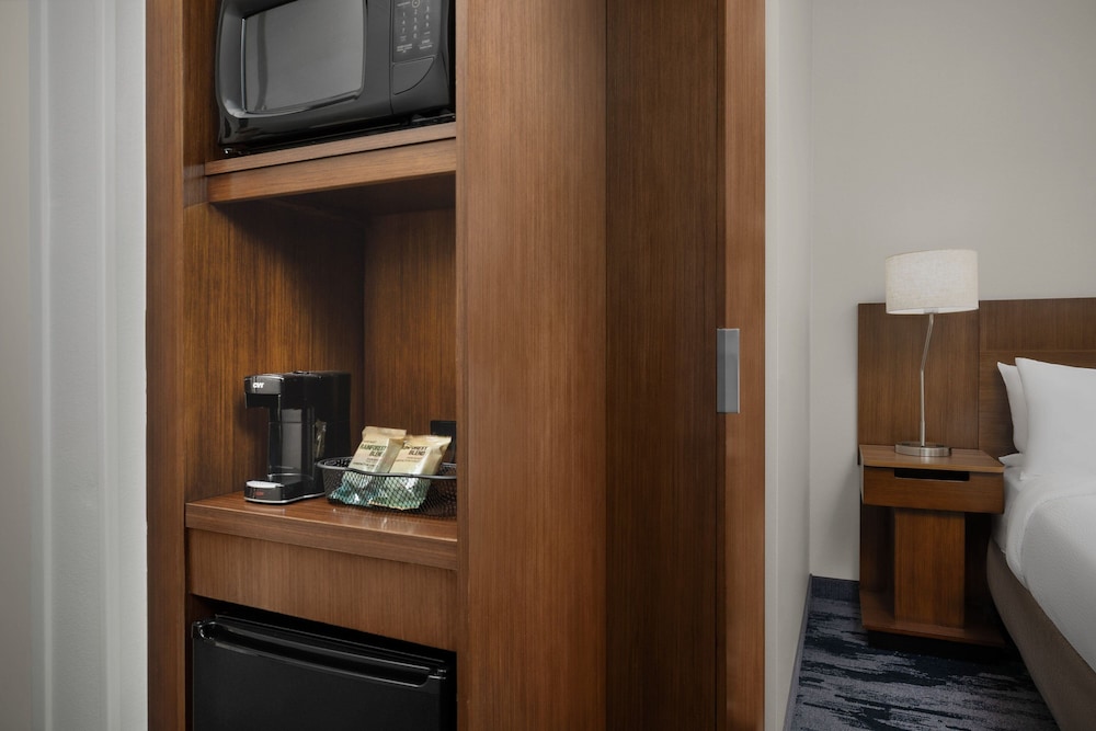 Fairfield Inn & Suites by Marriott Panama City Beach - photo 11