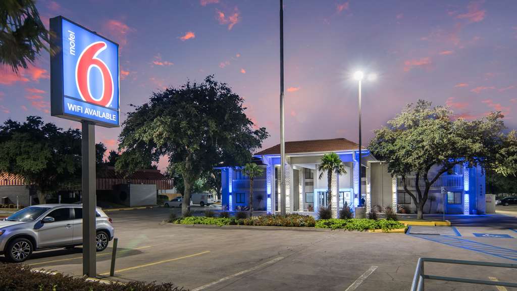 Motel 6 Addison TX Dallas - photo 7