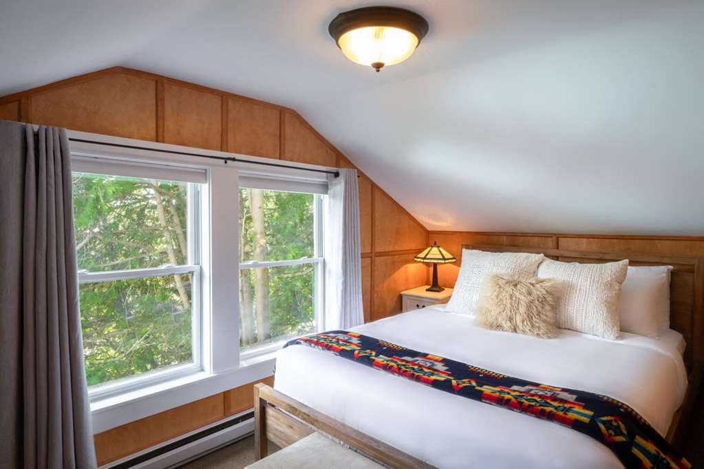 Placid Bay Hotel - photo 11