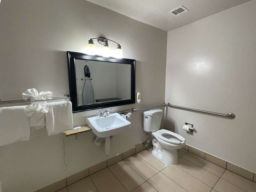 Quality Inn Ontario Airport Convention Center - photo 17