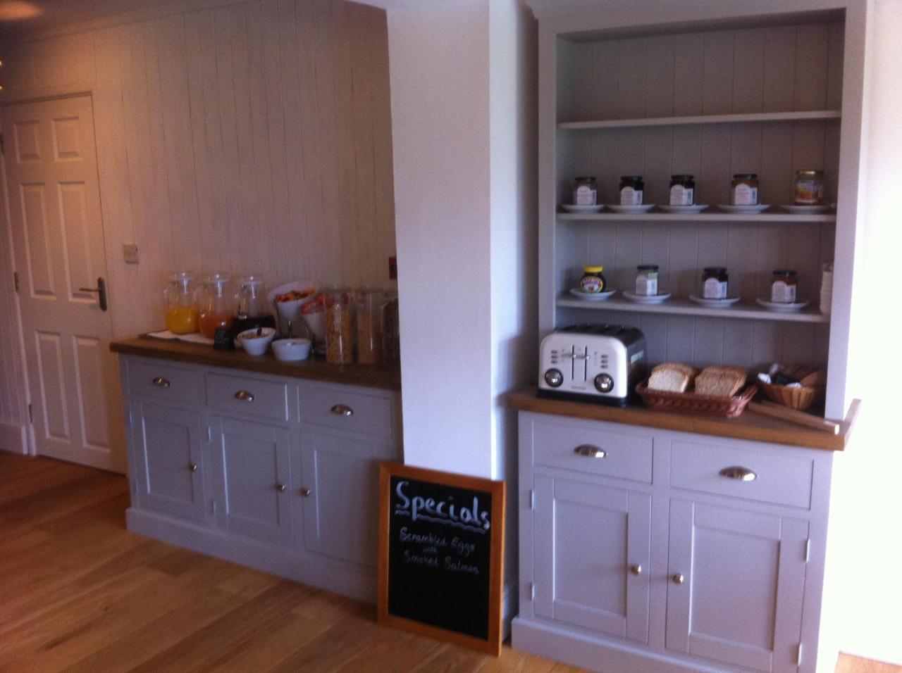 Burcott Mill Guesthouse — Wells — photo 5