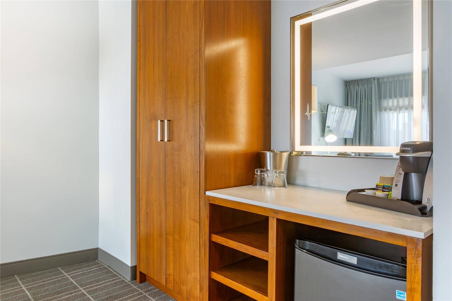 Cambria Hotel LAX - photo 39