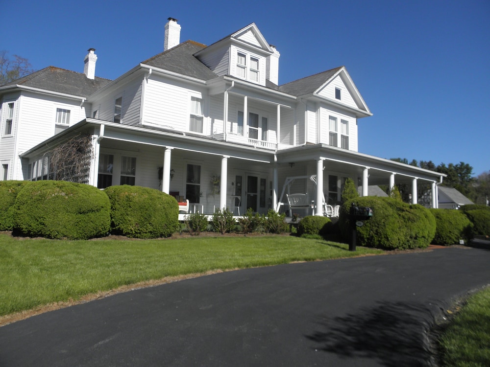 The Doctor's Inn Virginia — hotel in Galax