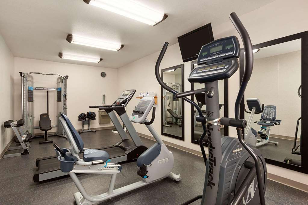 Country Inn & Suites by Radisson Fort Worth West l 30 NAS JRB - photo 13