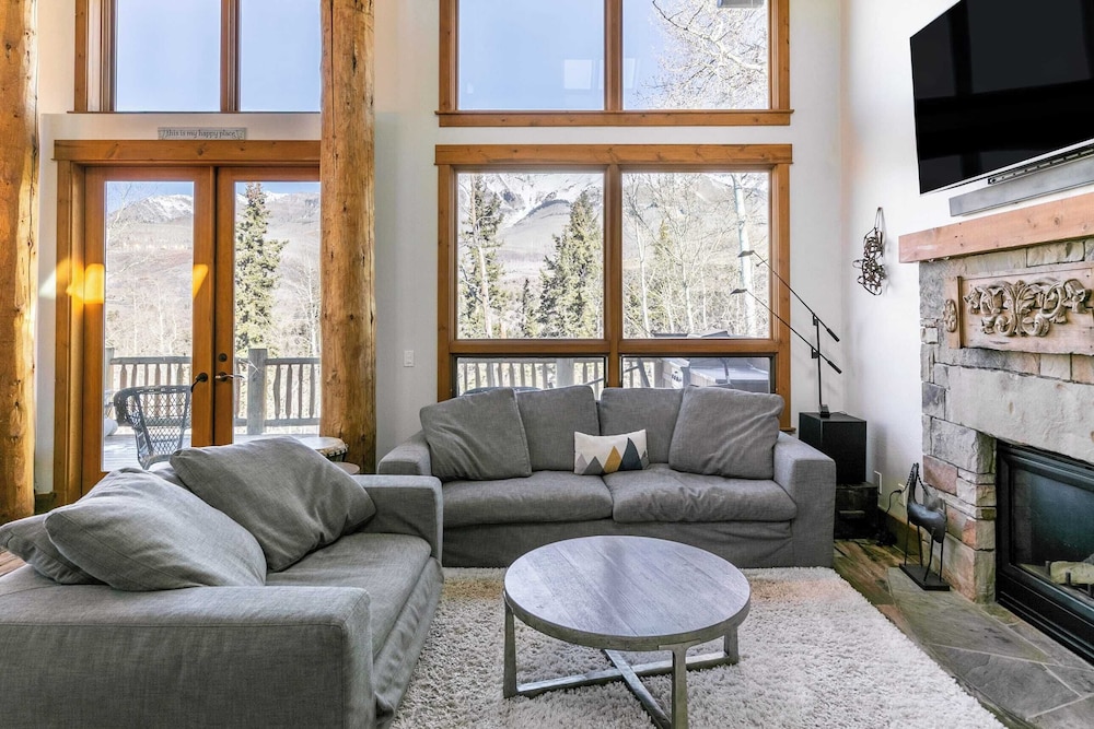 Adams Ranch Retreat by Avantstay Free Shuttle 2 Mountain Village & Telluride Ski Resort - photo 4