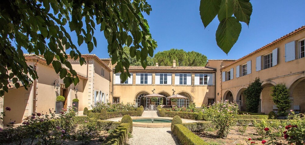 Domaine de Fos — hotel in Montaren-Et-Saint-Mediers