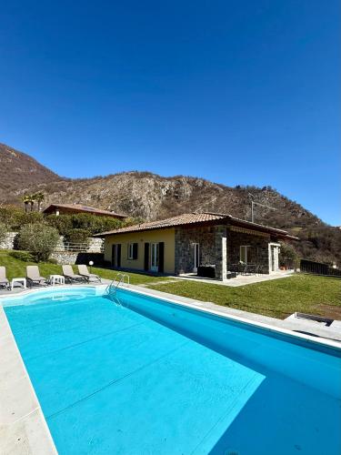 Villa Charme — 4-Star Luxury Hotel in Lenno, Italy
