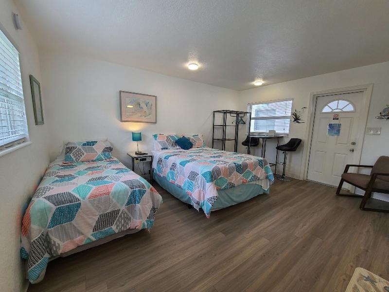 Sun Island Motel - photo 117