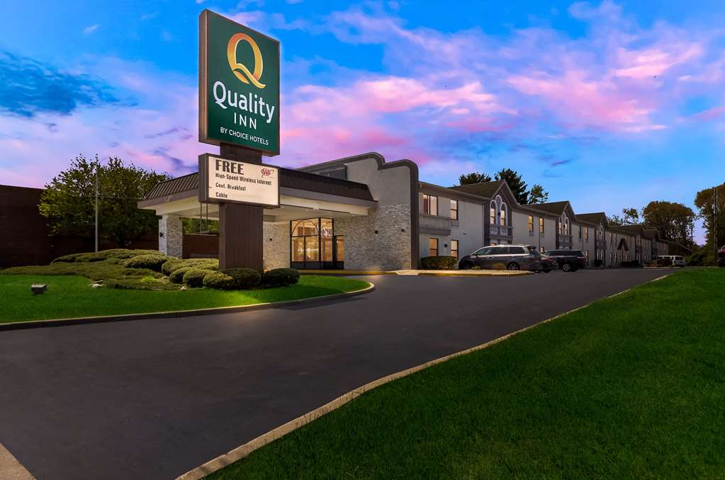 Quality Inn South Bend near Notre Dame - photo 2