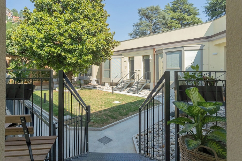 Salvia & Ginepro Apartments by Rent all Como — 4-Star Luxury Hotel in Como, Italy