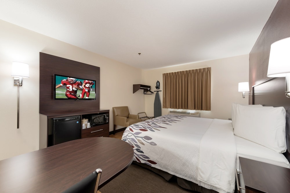 Red Roof Inn Auburn - photo 8