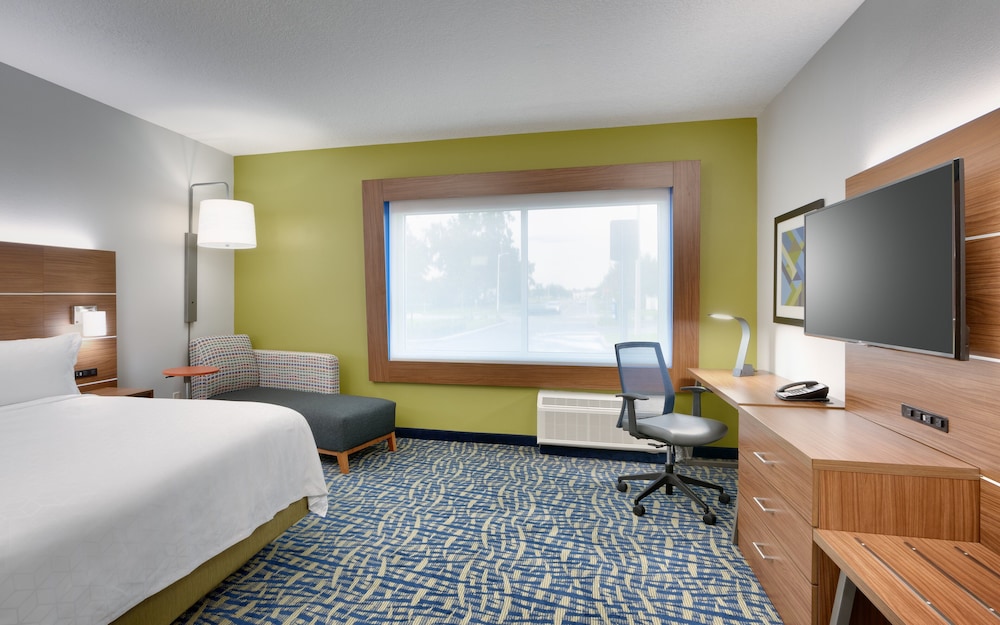 Holiday Inn Express & Suites Gainesville I 75 by IHG - photo 9