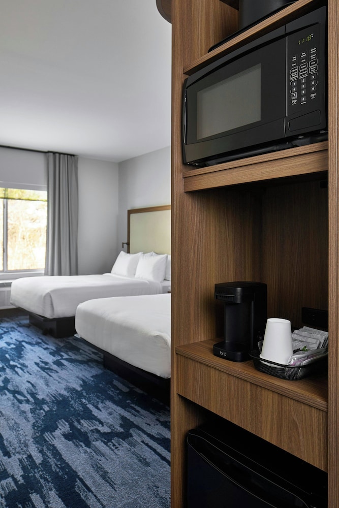 Fairfield by Marriott Inn & Suites Cornelia - photo 15