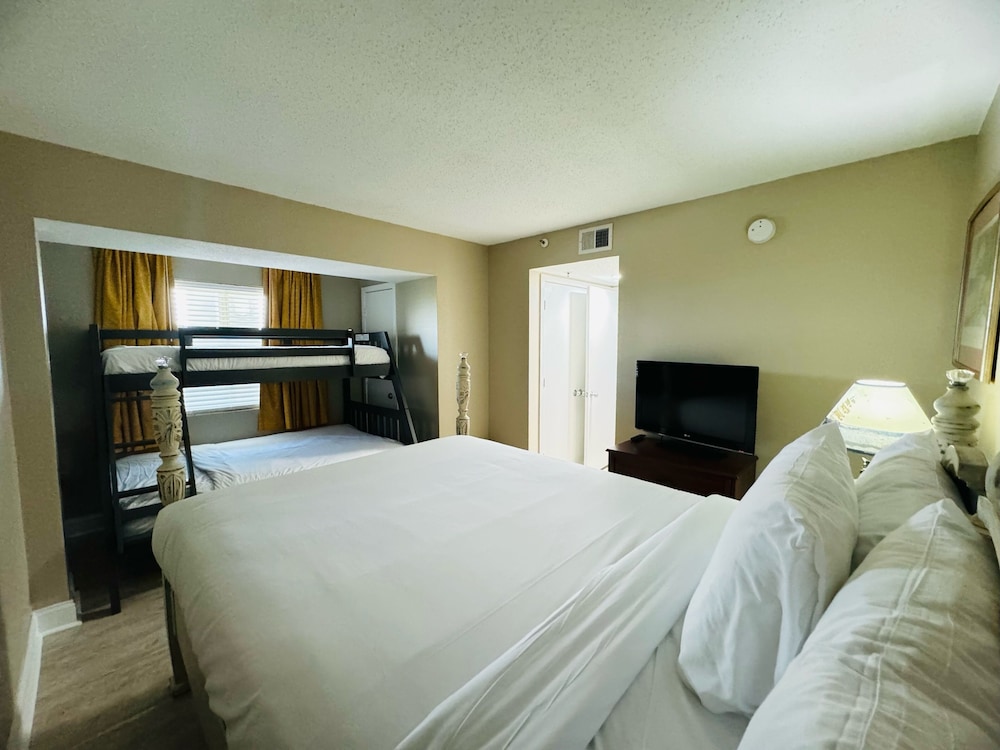 Stunning Oceanfront View Atlantica Tower - photo 6