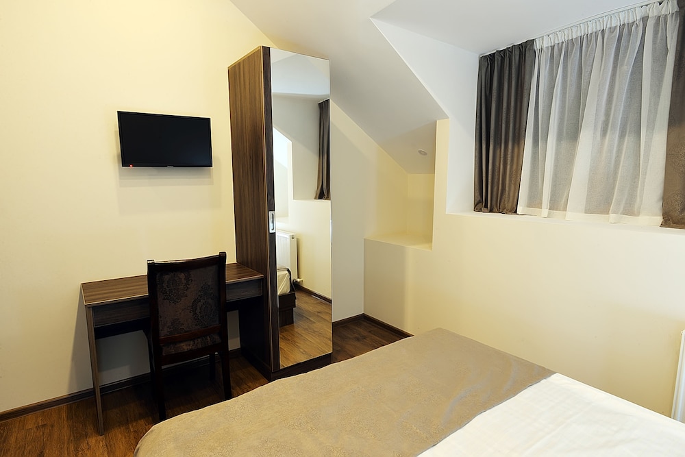 Mgk Hotel — Tbilisi — photo 4