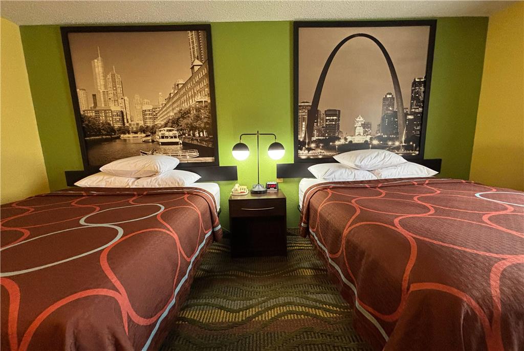 Super 8 by Wyndham Jacksonville - photo 12