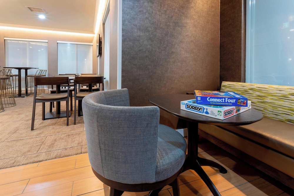 SpringHill Suites by Marriott Rochester Mayo Clinic St Marys - photo 27