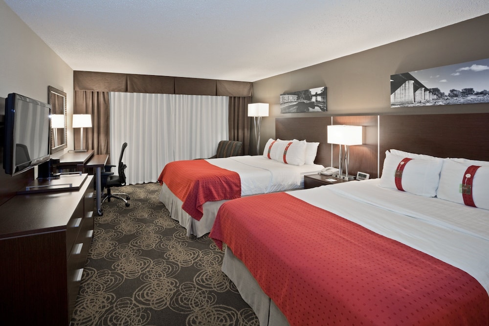 Holiday Inn Sioux Falls City Centre an IHG Hotel - photo 2