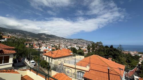Casa Santiago II Funchal — 4-Star Luxury Hotel in Funchal, Portugal