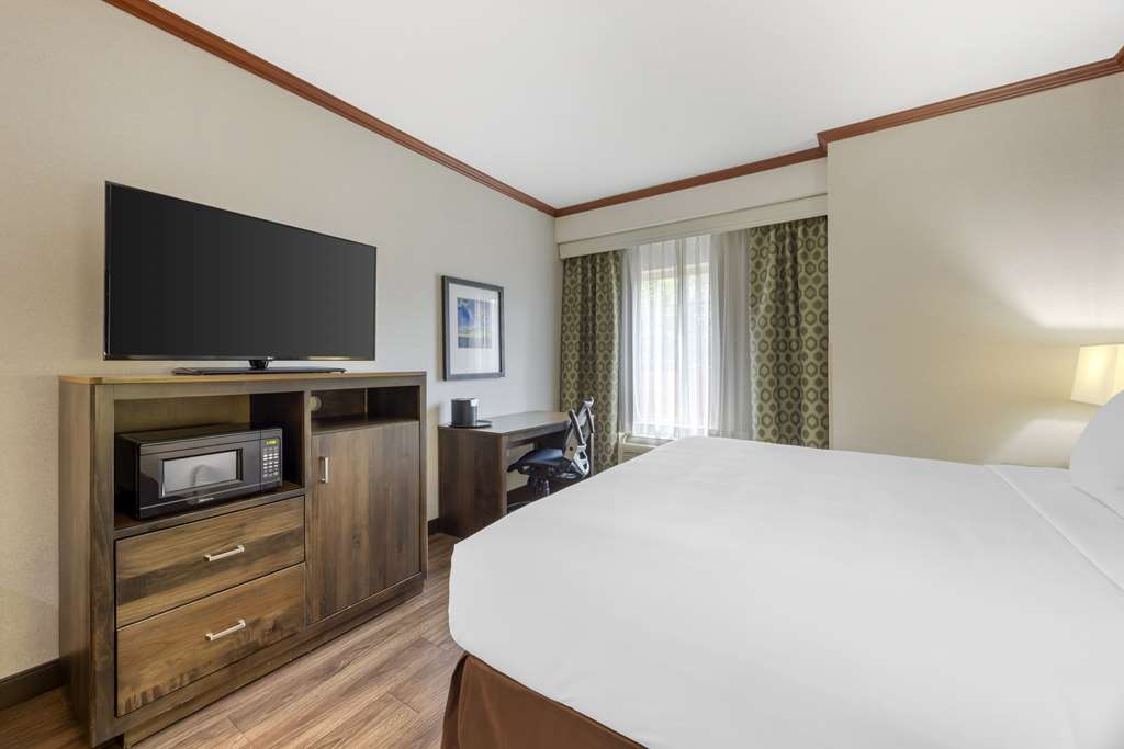 Best Western Plus Northwind Inn & Suites - photo 24