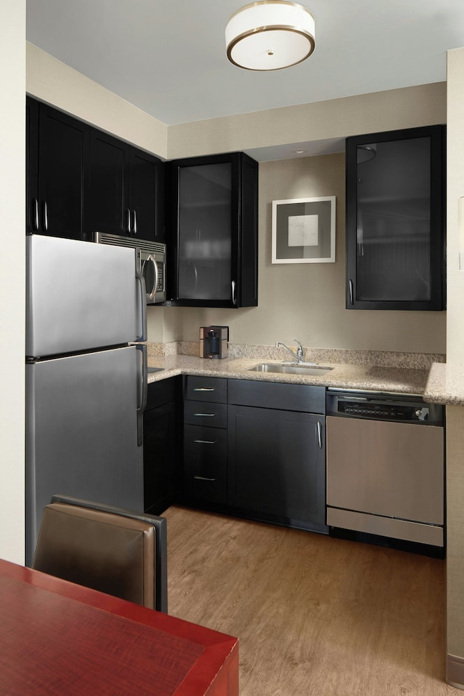 Residence Inn by Marriott Arlington Courthouse - photo 13