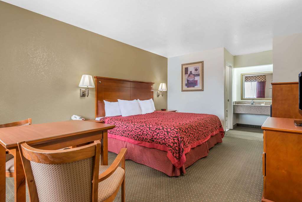 Days Inn by Wyndham San Antonio Southeast Frost Bank Center - photo 12