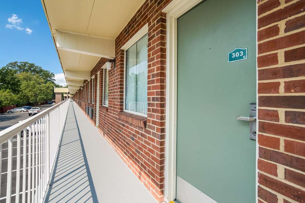 Quality Inn Mt. Vernon - photo 8