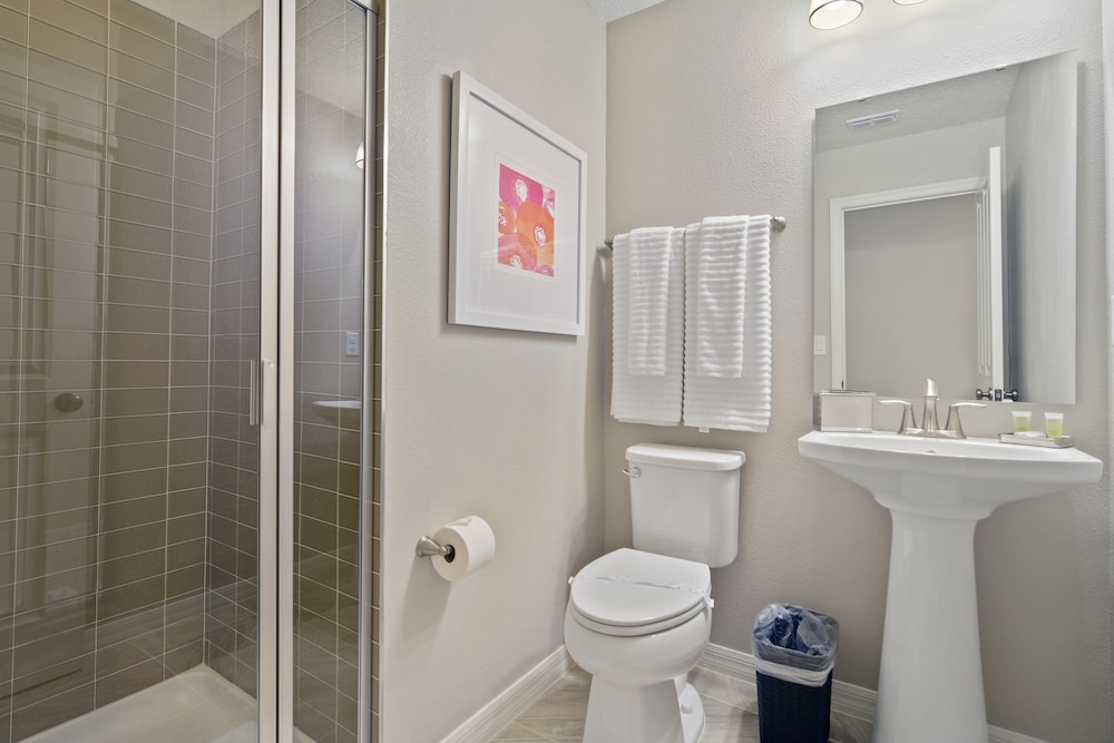 Stunning 4Bd Sleeps9 w Jacuzzi Close to Disney @ Compass Bay 5113 - photo 21