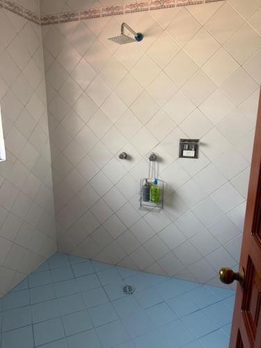 Casa Refugio Budget House 8 Rooms & 9 Bathrooms — 4-Star Luxury Hotel in Oaxaca, Mexico