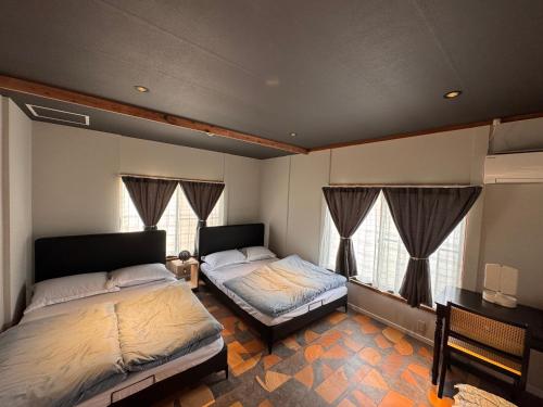 海豚自由 イルカフリー Free Dolphin in Shimoda, Japan