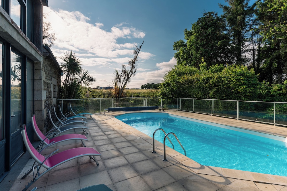 Hotel Kastell Dinec'H