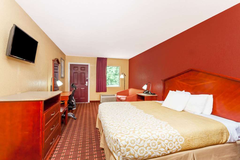 Days Inn by Wyndham Columbia - photo 19