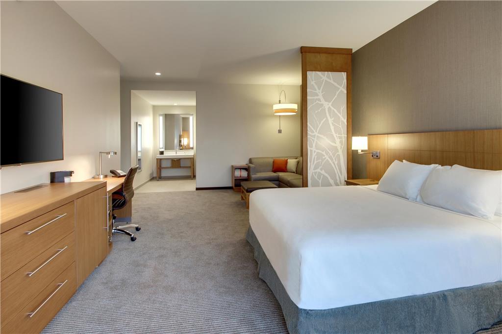 Hyatt Place Milwaukee Downtown - photo 7