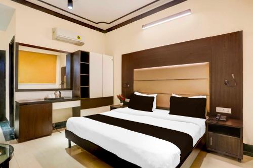 Collection O Sushant Lok Phase 1 in Gurgaon, India