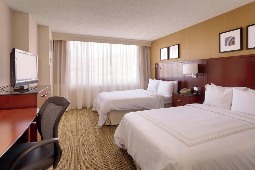 Marriott University Park - photo 13