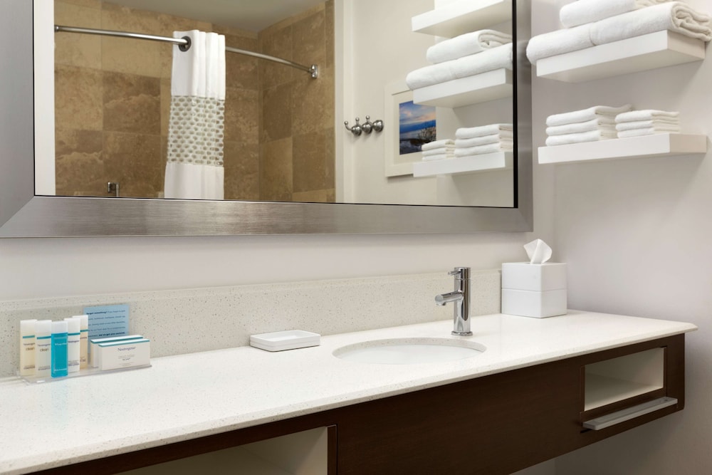 Hampton Inn Stow - photo 22