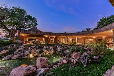 Sabi Sabi Earth Lodge — 5-Star Luxury Hotel in Mpumalanga, South Africa