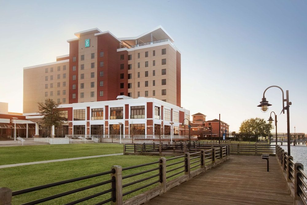 Embassy Suites by Hilton Wilmington Riverfront - photo 47