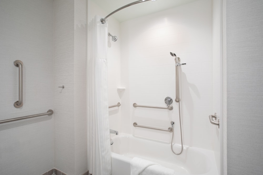 Hilton Garden Inn Cedar Park Austin - photo 26