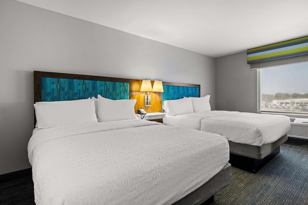 Hampton Inn & Suites Schererville - photo 13