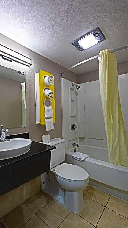 Motel 6 Dallas TX Fair Park - photo 10