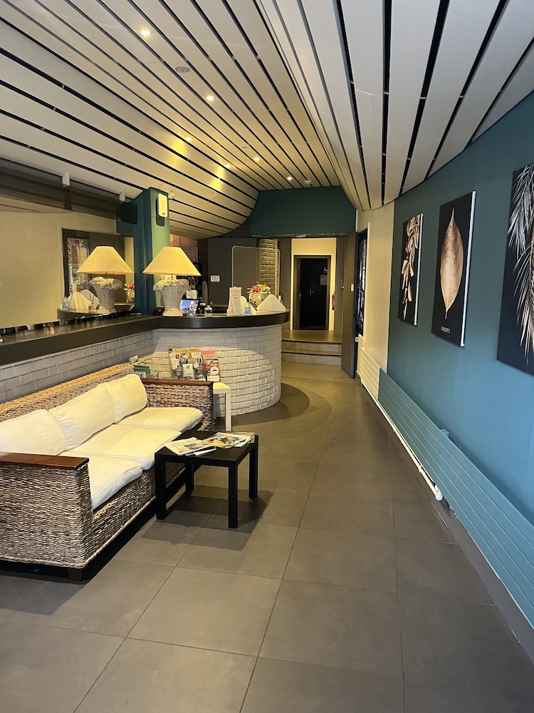 Hotel Du Lion D Or — hotel in Marmande
