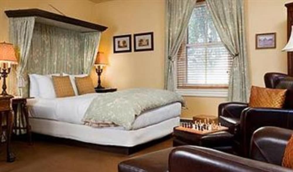 The Sayre Mansion Inn - photo 5