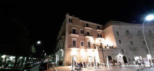 Palace B&B — 4-Star Luxury Hotel in Acquaviva Delle Fonti, Italy