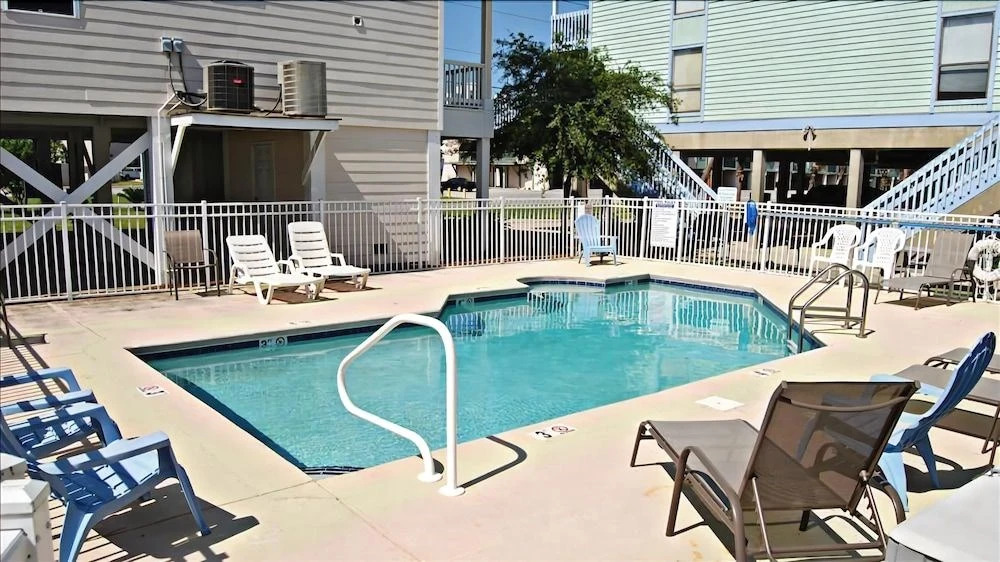 Spinnaker Pointe 1B by RedAwning - photo 13