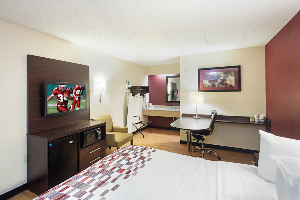 Red Roof Inn Minneapolis Plymouth - photo 19