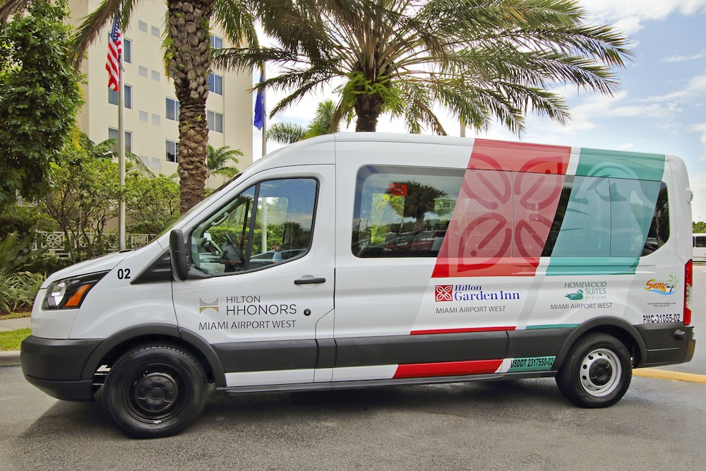Hilton Garden Inn Miami Airport West - photo 26