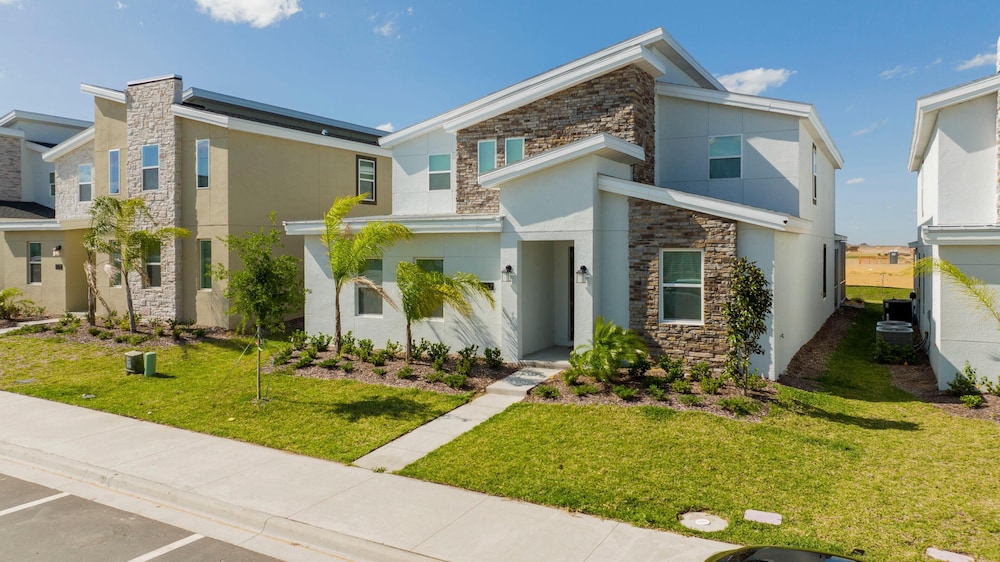 9332 SH Champions Gate Unique Luxury 8BR - photo 51