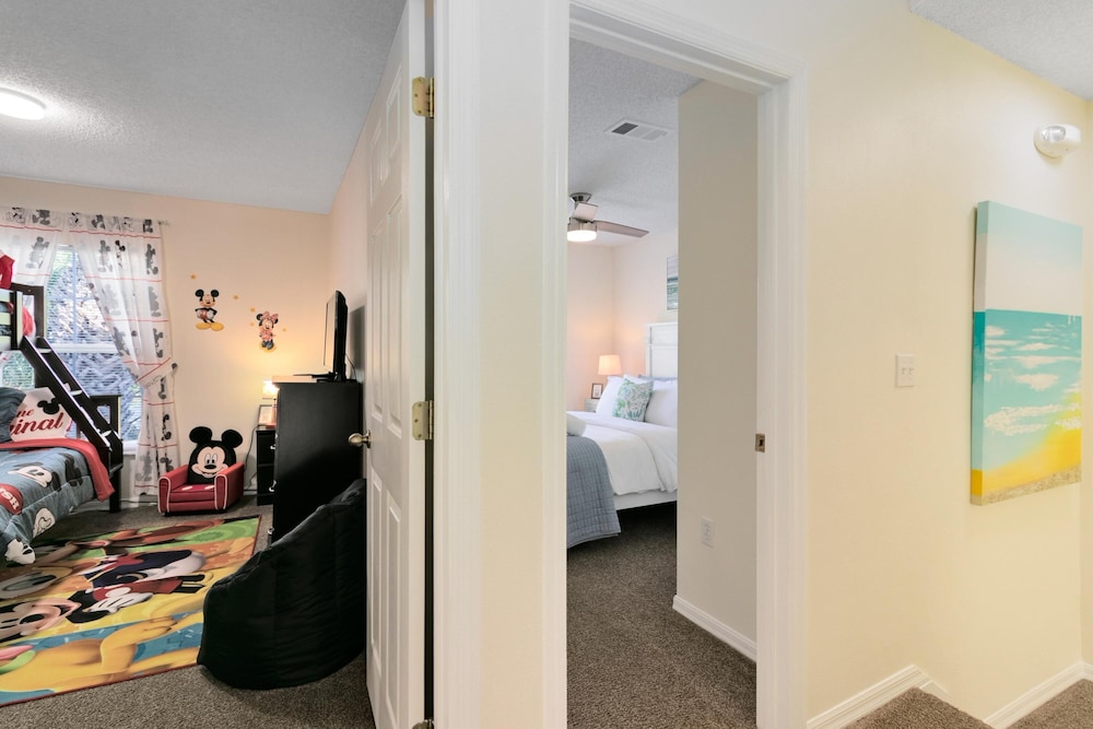 Minutes to Disney Boutique 3BR 2.5 Bath Coastal TH - photo 19